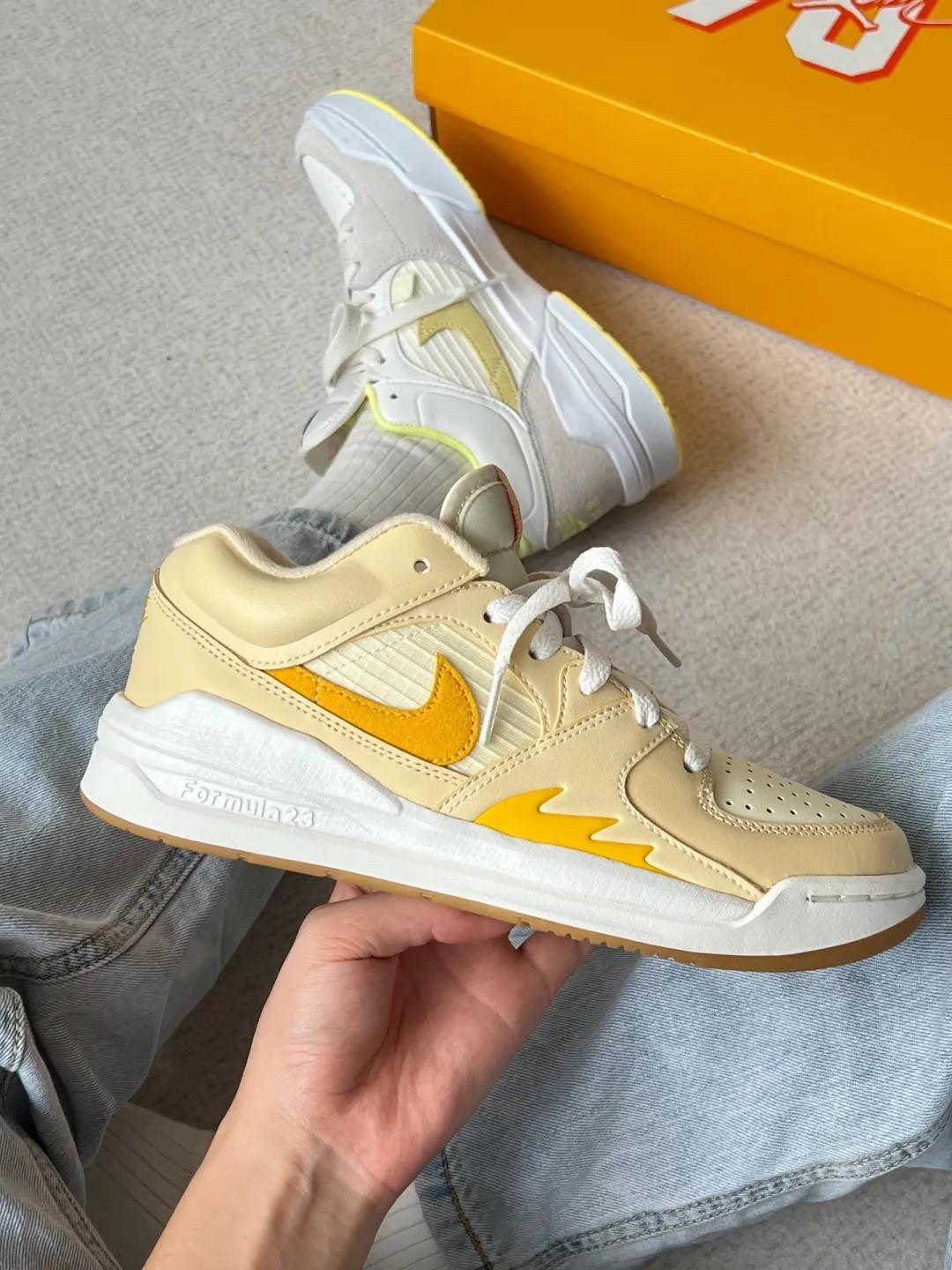 Nike AJ 90 柠檬黄🍋vs奶油黄🧀 纠结中‼